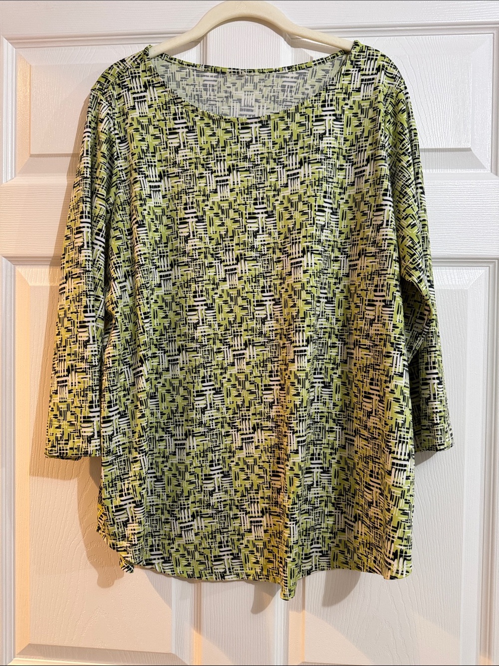 Women's Green Patterned Scoop Neck Top
